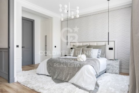 Huoneisto myytävänä Madrid, Espanja, 4 makuuhuonetta, 310 m2 No. 160037 - kuva 14
