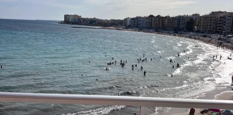 Dzīvoklis Torrevieja, Alicante, Spānijā 3 istabas, 86 m2 Nr. 139320