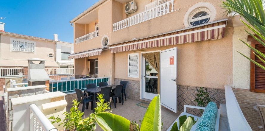 Radhus Torrevieja, Alicante, Spanien 4 sovrum, 80 kvm. Nr. 139314
