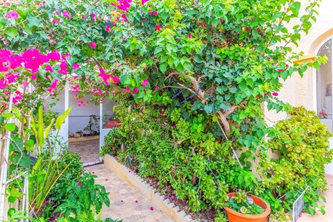 Villa en venta La Zenia, Alicante, España 3 dormitorios, 110 m2 No. 137917 - foto 9