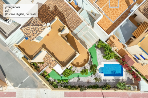 Villa till salu La Zenia, Alicante, Spanien 3 sovrum, 110 kvm. Nr. 137917 - foto 1