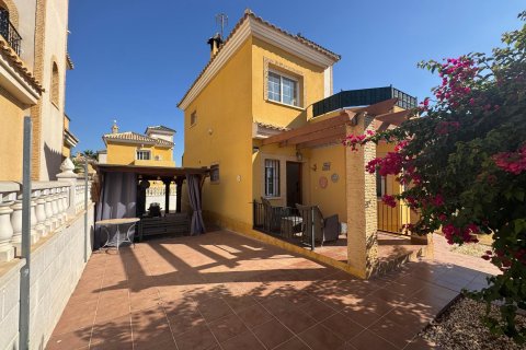 Villa en venta Algorfa, Alicante, España 3 dormitorios, 103 m2 No. 137916 - foto 2
