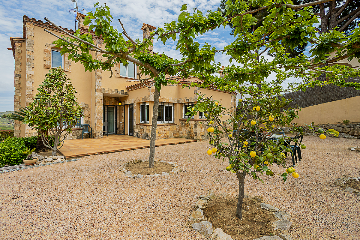 Дом в Льорет-де-Мар, Герона, Испания 4 спальни, 332м2 №69450