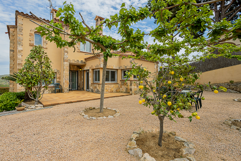 House for sale Lloret de Mar, Girona, Spain 4 bedrooms, 332 sq.m. No. 69450 - photo 8