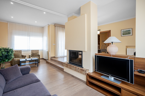 House for sale Lloret de Mar, Girona, Spain 4 bedrooms, 332 sq.m. No. 69450 - photo 18