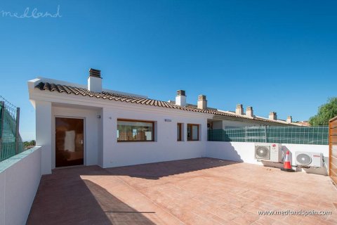 Продажа таухауса в Ла Нусия, Аликанте, Испания 4 спальни, 161.47м2 №105105 - фото 3