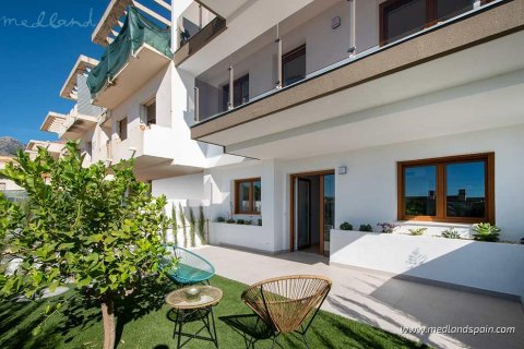Продажа таухауса в Ла Нусия, Аликанте, Испания 4 спальни, 161.47м2 №105105 - фото 1