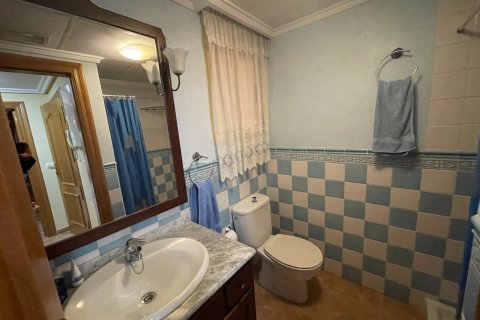 Townhouse for sale in Almoradi, Alicante, Spain 3 bedrooms, 218 sq.m. No. 155389 - photo 26