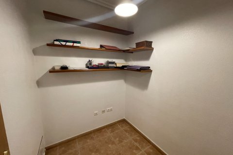 Townhouse for sale in Almoradi, Alicante, Spain 3 bedrooms, 218 sq.m. No. 155389 - photo 18