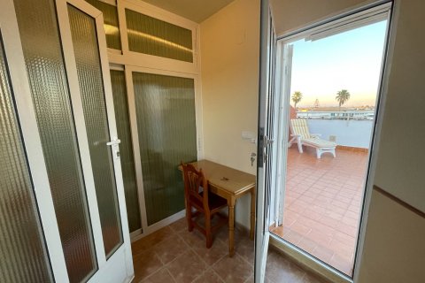 Townhouse for sale in Almoradi, Alicante, Spain 3 bedrooms, 218 sq.m. No. 155389 - photo 9
