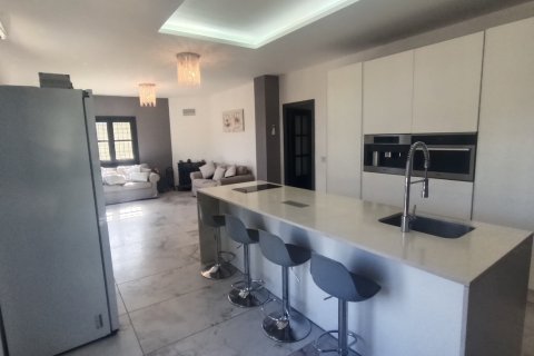 Villa for sale in Murcia, Spain 5 bedrooms, No. 155395 - photo 3