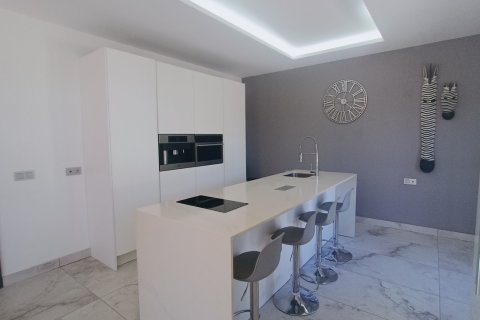 Villa for sale in Murcia, Spain 5 bedrooms, No. 155395 - photo 19