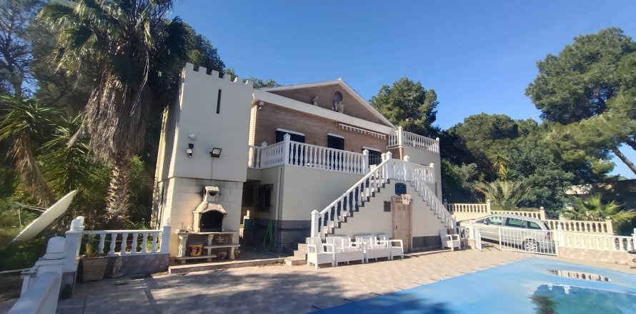 Villa in Murcia, Spain 5 bedrooms, No. 155395
