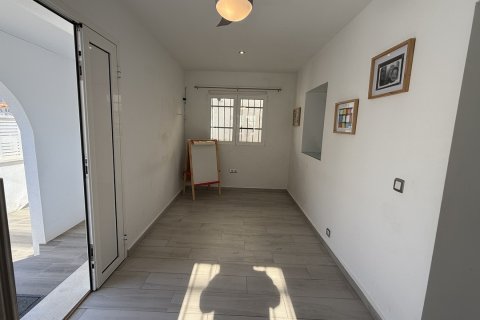 Huvila myytävänä Villamartin, Alicante, Espanja, 2 makuuhuonetta, 207 m2 No. 155392 - kuva 17