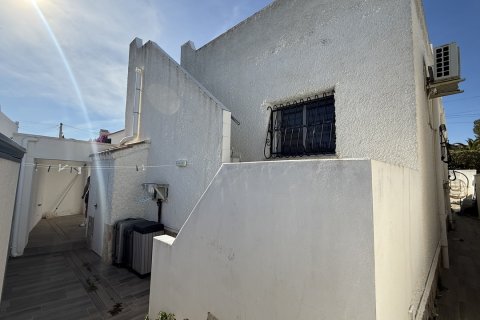 Huvila myytävänä Villamartin, Alicante, Espanja, 2 makuuhuonetta, 207 m2 No. 155392 - kuva 11