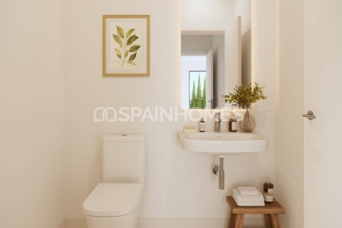 Villa till salu i Velez-Malaga, Malaga, Spanien 4 sovrum, 105 kvm. Nr. 167694 - foto 16