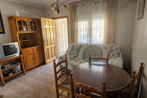 Bungalow for sale in Guardamar del Segura, Alicante, Spain 2 bedrooms, 65 sq.m. No. 182962 - photo 6