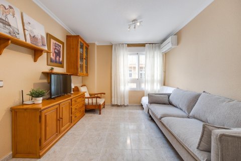 Apartament w Torrevieja, Alicante, Hiszpania 2 sypialnie, 46 mkw. nr 182967 – zdjęcie 7