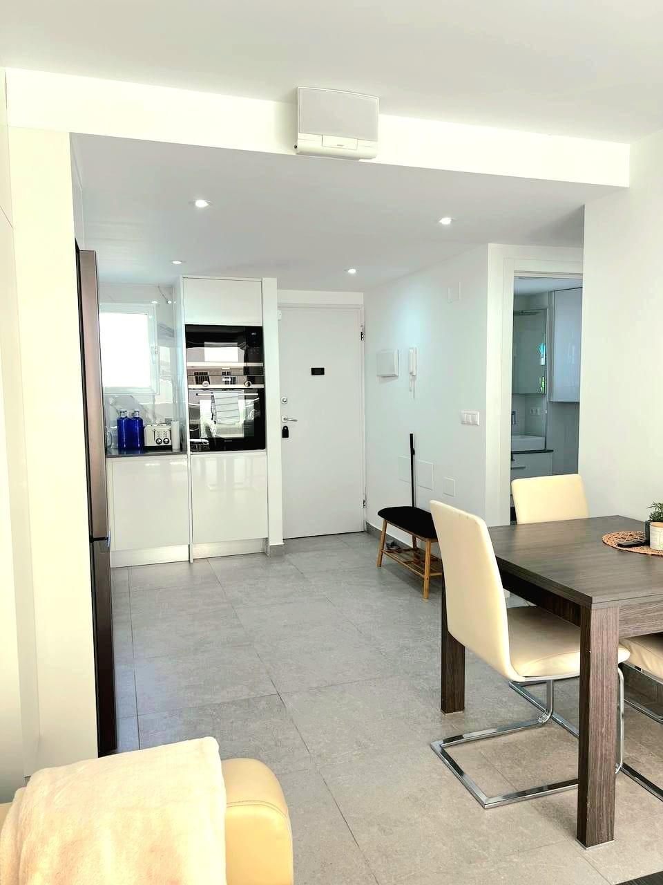 Apartamento en Torrevieja, Alicante, España 2 dormitorios, 56 m2 No. 182965