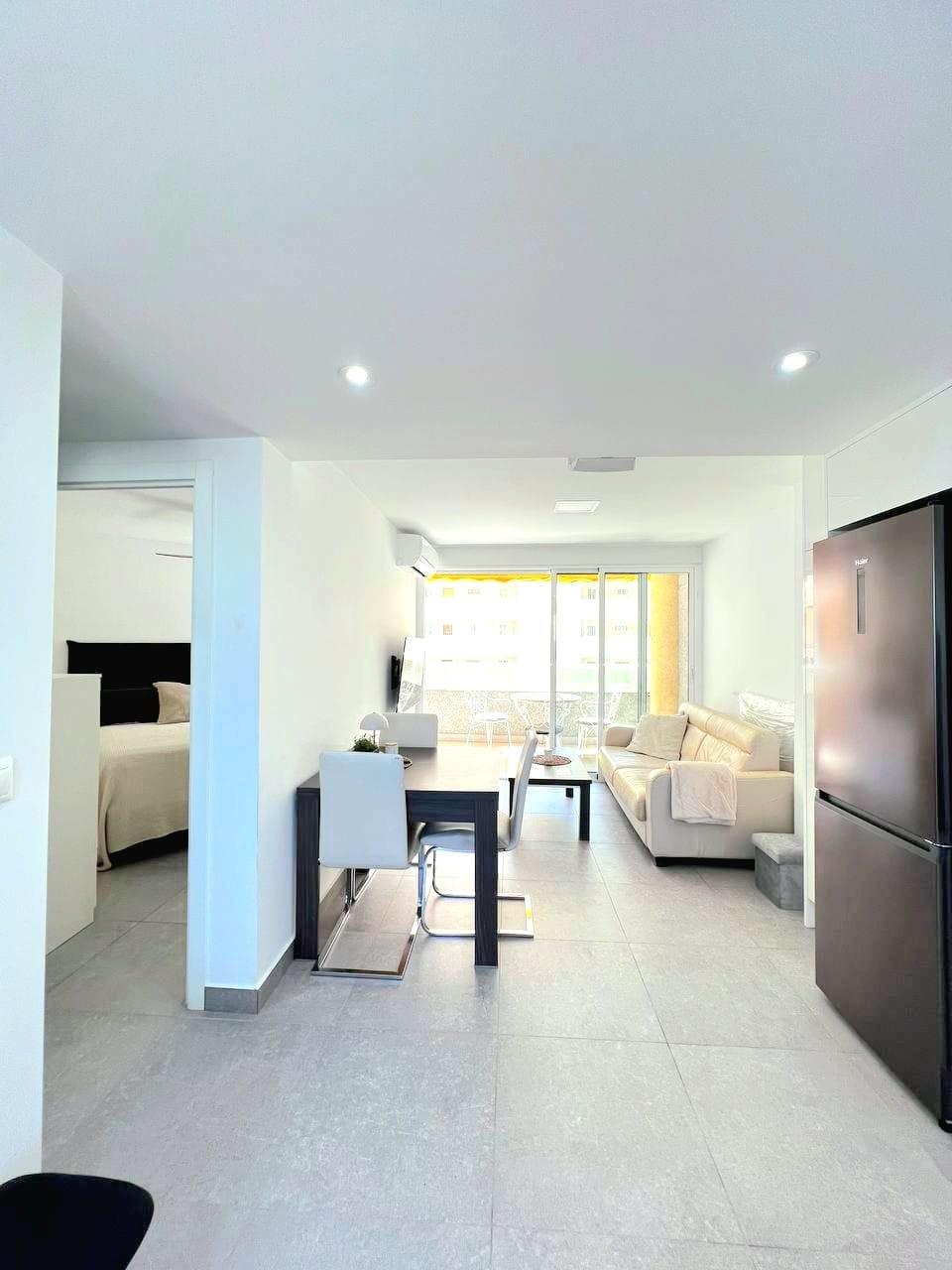 Apartamento en Torrevieja, Alicante, España 2 dormitorios, 56 m2 No. 182965