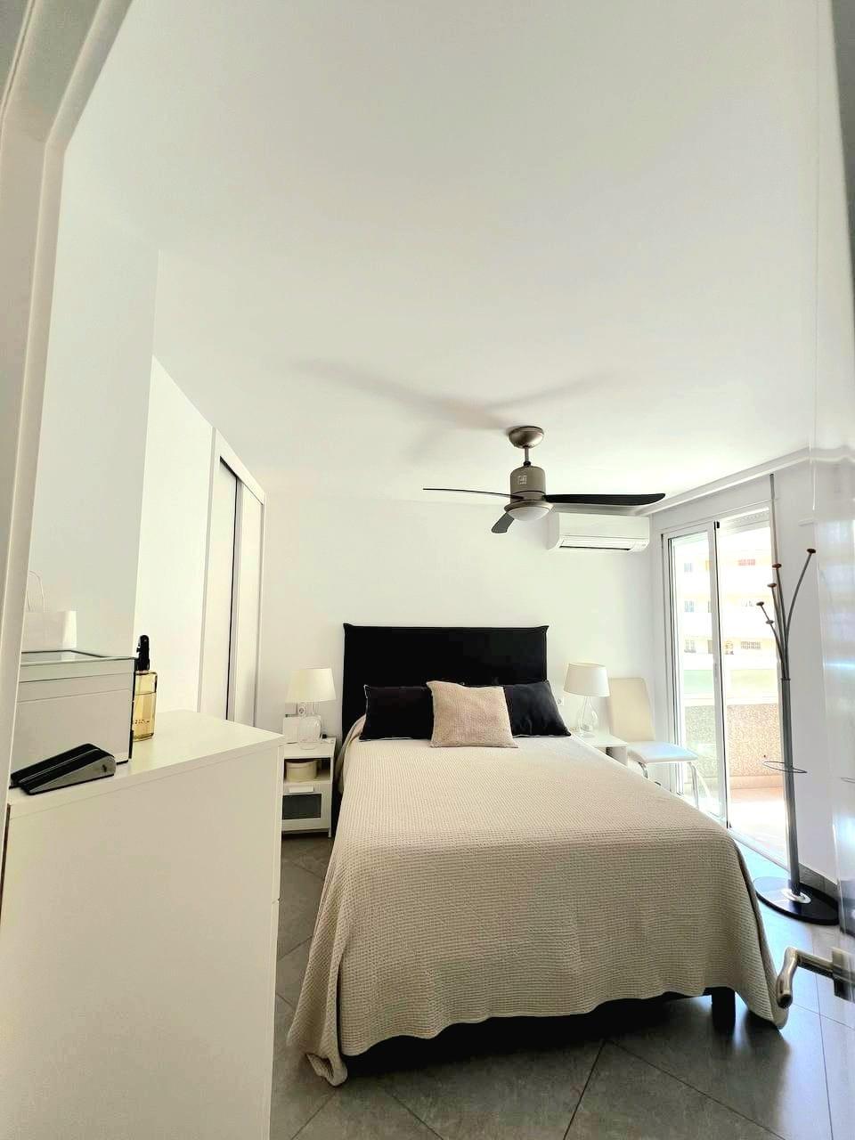 Apartamento en Torrevieja, Alicante, España 2 dormitorios, 56 m2 No. 182965