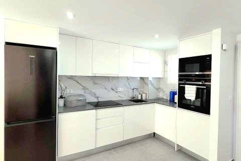Продажа квартиры в Торревьеха, Аликанте, Испания 2 спальни, 56м2 №182965 - фото 3