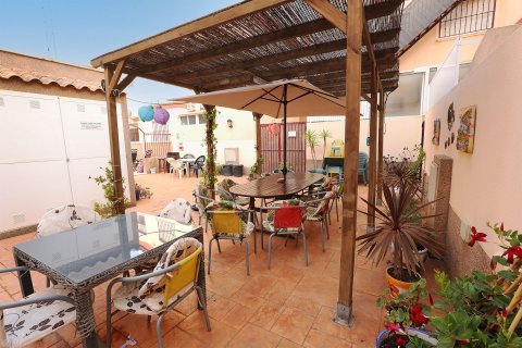 Bungalow till salu i San Pedro del Pinatar, Murcia, Spanien 2 sovrum, 63 kvm. Nr. 196786 - foto 3