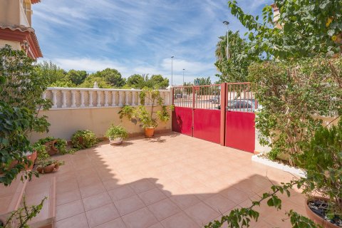 Bungalow till salu i San Pedro del Pinatar, Murcia, Spanien 2 sovrum, 63 kvm. Nr. 196786 - foto 9