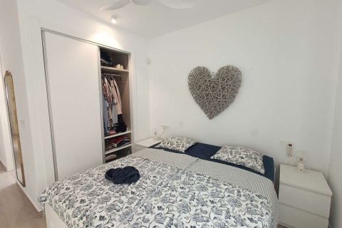 Apartment for sale in San Miguel de Salinas, Alicante, Spain 3 bedrooms, 94 sq.m. No. 196783 - photo 12