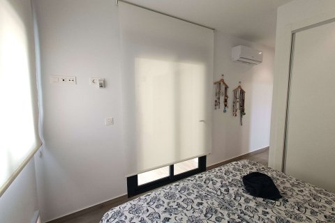 Apartment for sale in San Miguel de Salinas, Alicante, Spain 3 bedrooms, 94 sq.m. No. 196783 - photo 13
