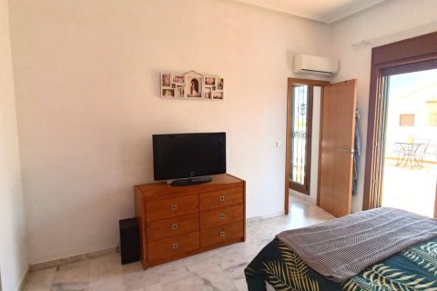 Townhouse for sale in Algorfa, Alicante, Spain 3 bedrooms, 132 sq.m. No. 196782 - photo 23