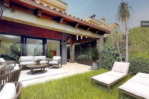 Villa zum Verkauf in Moncada, Valencia, Spanien 4 Schlafzimmer, 159 m2 Nr. 143613 - Foto 1