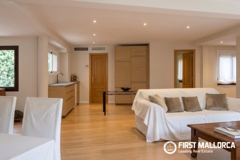 Apartamento en venta en Palma de Mallorca, Mallorca, España 2 dormitorios, 164 m2 No. 177578 - foto 3