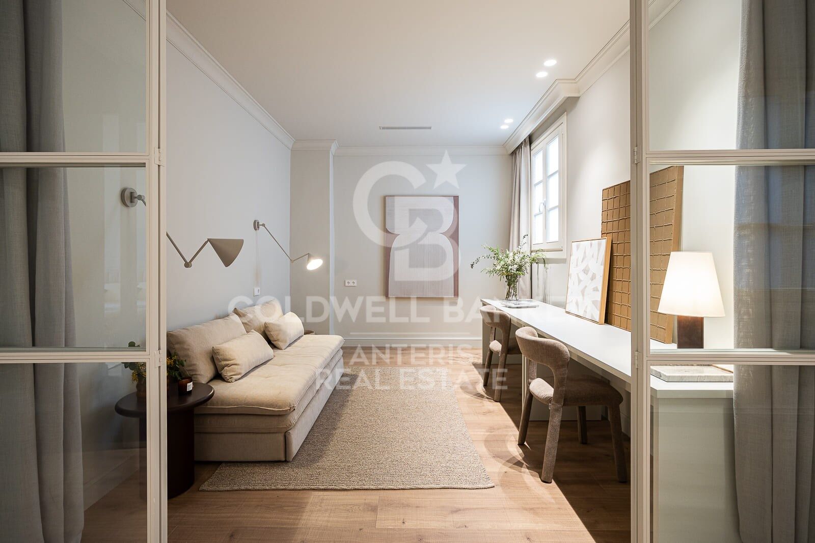 Huoneisto Barcelona, Espanja 4 makuuhuonetta, 203 m2 No. 178860