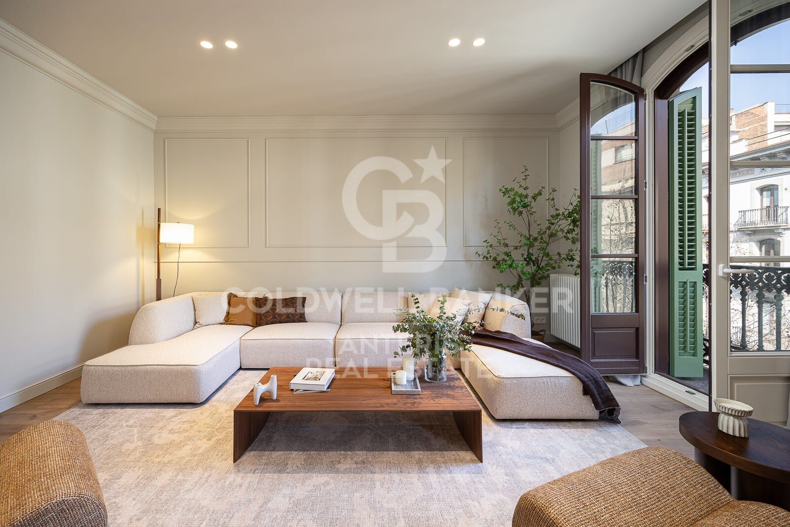 Huoneisto Barcelona, Espanja 4 makuuhuonetta, 203 m2 No. 178860