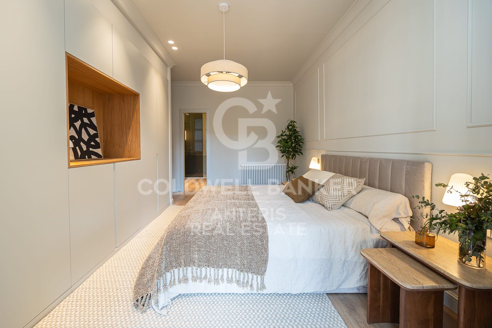 Huoneisto Barcelona, Espanja 4 makuuhuonetta, 203 m2 No. 178860