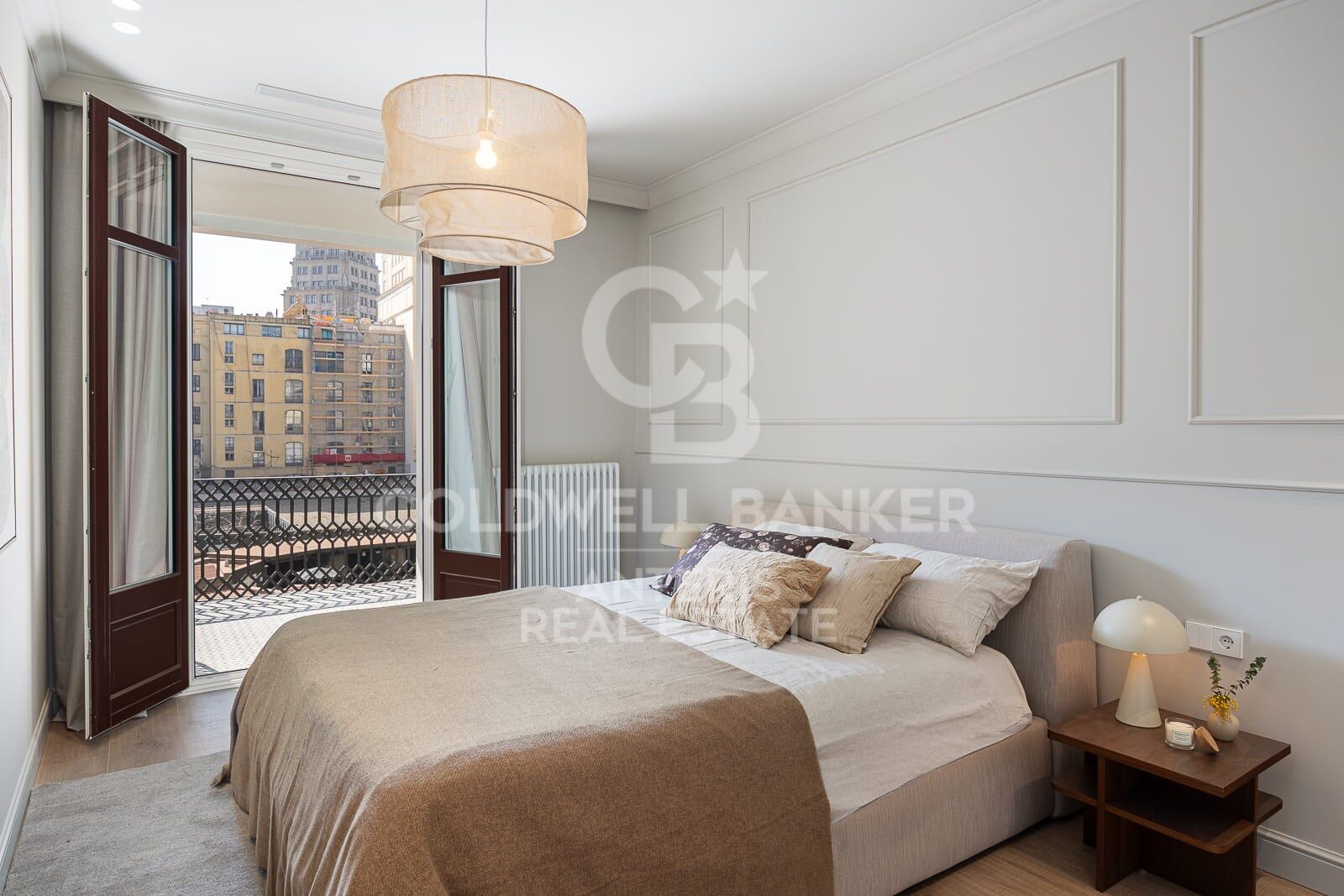 Huoneisto Barcelona, Espanja 4 makuuhuonetta, 203 m2 No. 178860