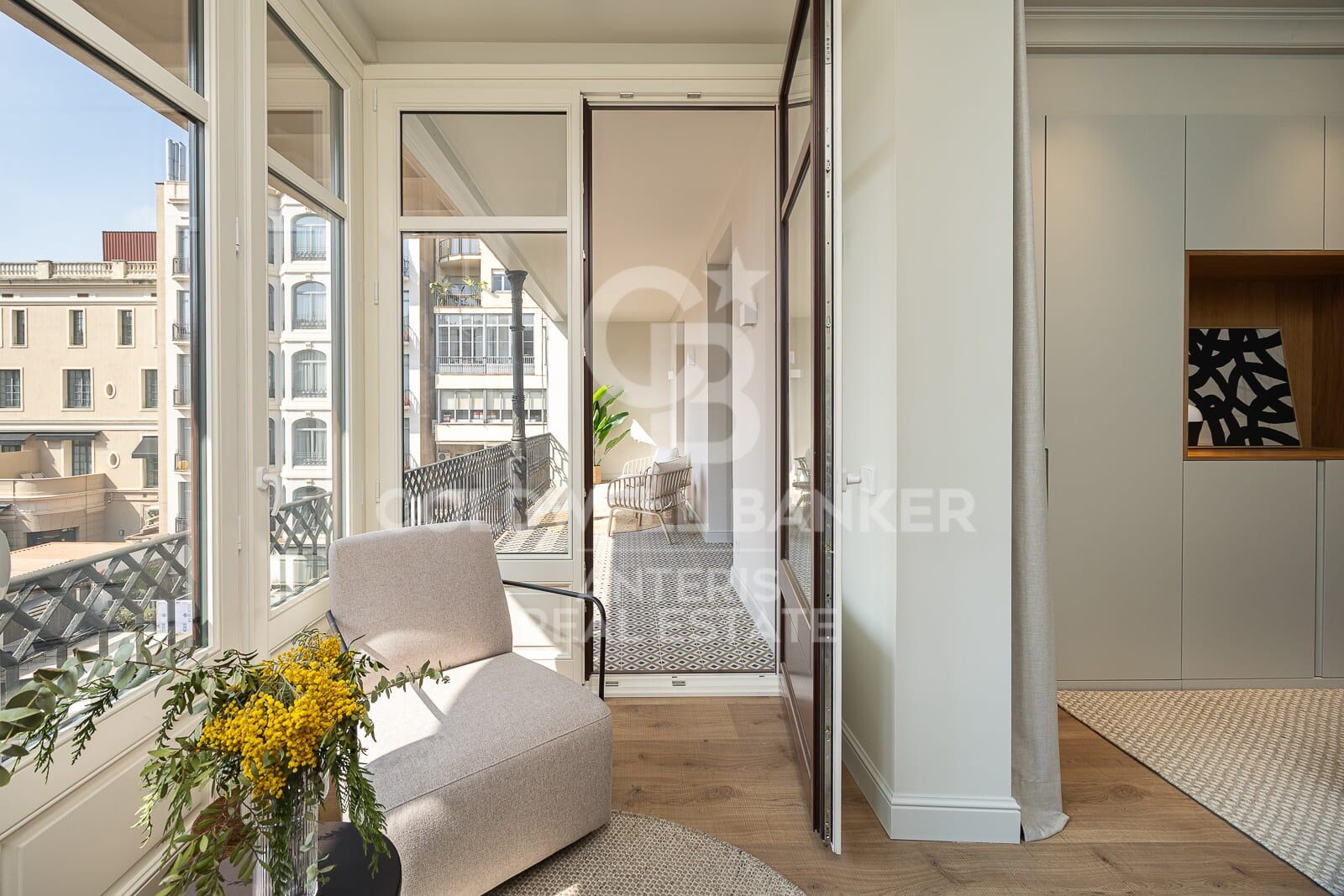Huoneisto Barcelona, Espanja 4 makuuhuonetta, 203 m2 No. 178860
