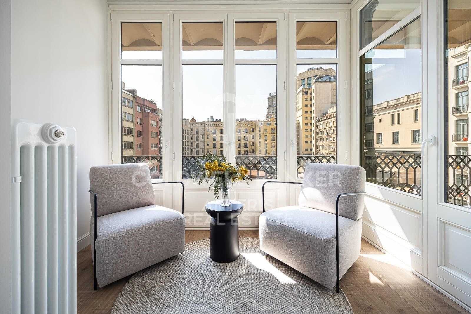 Huoneisto Barcelona, Espanja 4 makuuhuonetta, 203 m2 No. 178860