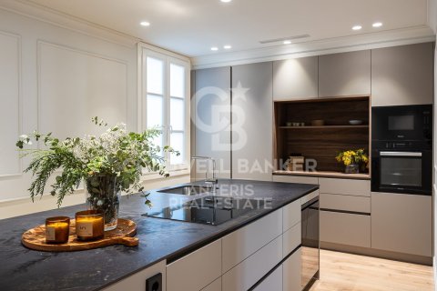 Apartment à vendre à Barcelona, Espagne, 4 chambres, 203 m2 No. 178860 - photo 7
