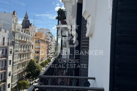 Apartment à vendre à Madrid, Espagne, 125 m2 No. 178862 - photo 2
