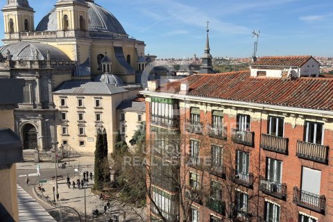 Apartment à vendre à Madrid, Espagne, 2 chambres, 89 m2 No. 178859 - photo 2