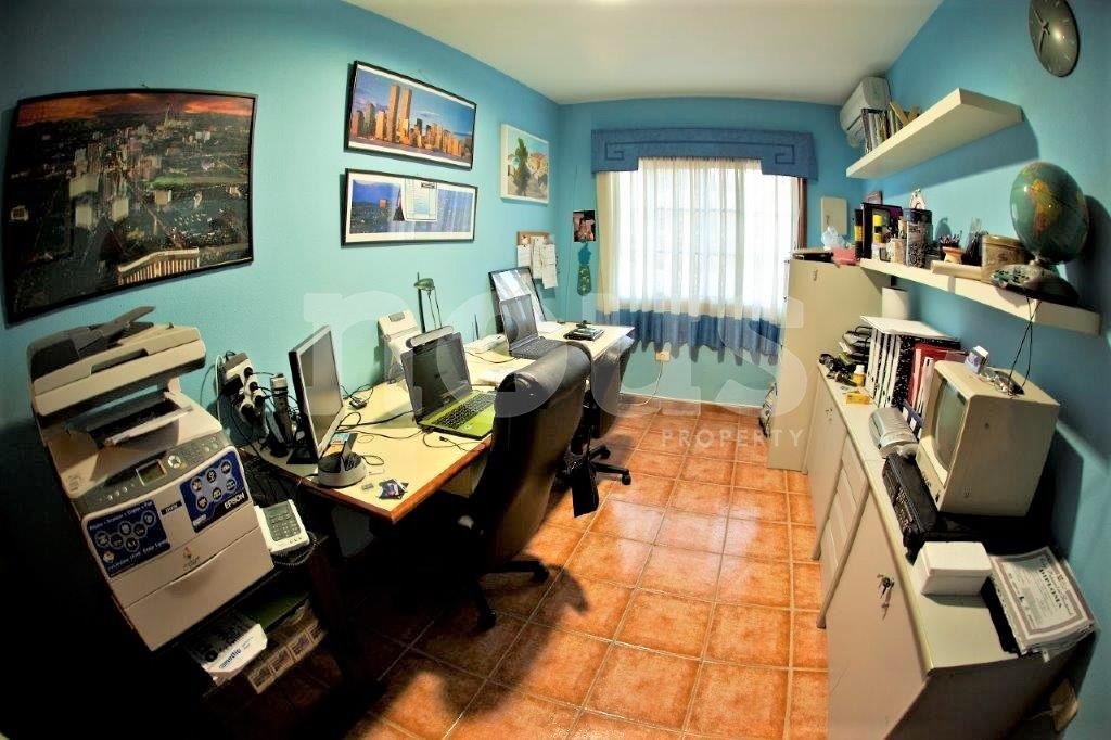 Villa en La Parque Reina, Tenerife, España 4 dormitorios, 287 m2 No. 102926