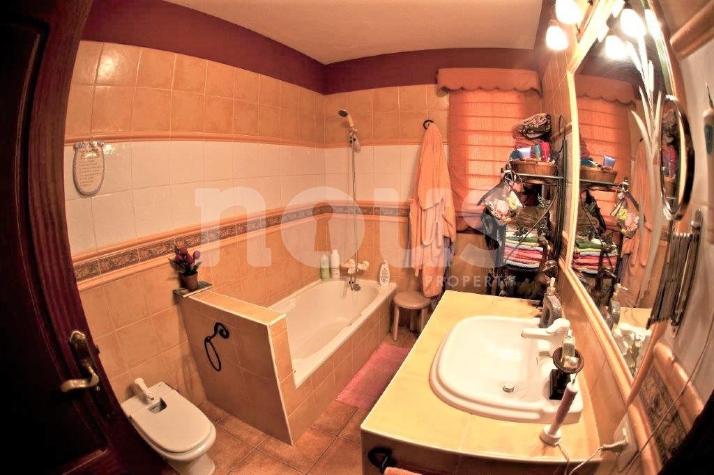 Villa en La Parque Reina, Tenerife, España 4 dormitorios, 287 m2 No. 102926