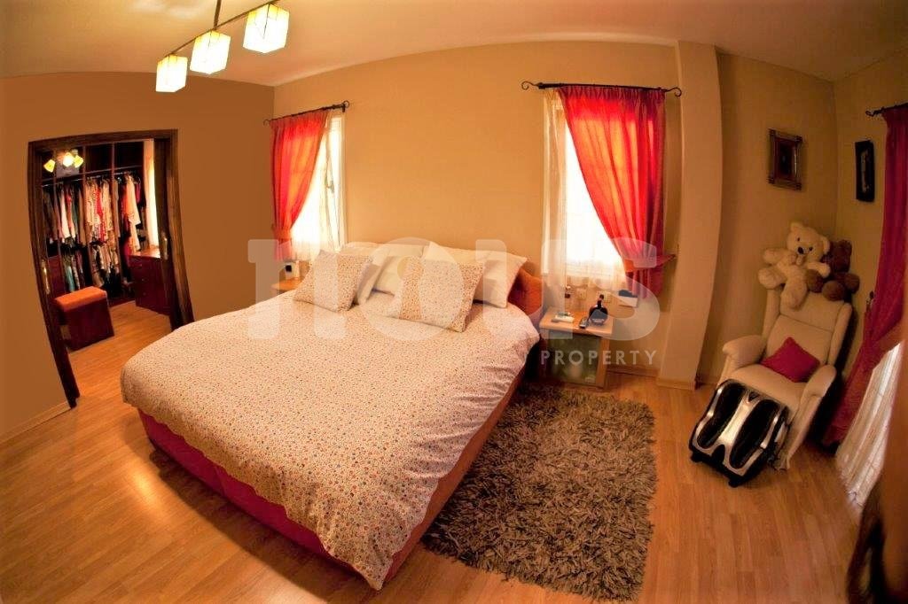Villa en La Parque Reina, Tenerife, España 4 dormitorios, 287 m2 No. 102926