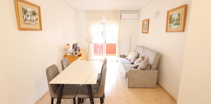Huoneisto Torrevieja, Alicante, Espanja 2 makuuhuonetta, 65 m2 No. 196059