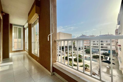 Wohnung in Torrevieja, Alicante, Spanien 3 Schlafzimmer, 106 m2 Nr. 196060