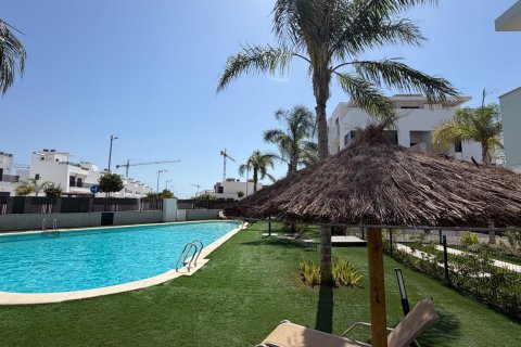 Huoneisto myytävänä Los Alcazares, Murcia, Espanja, 2 makuuhuonetta, 85 m2 No. 196057 - kuva 30