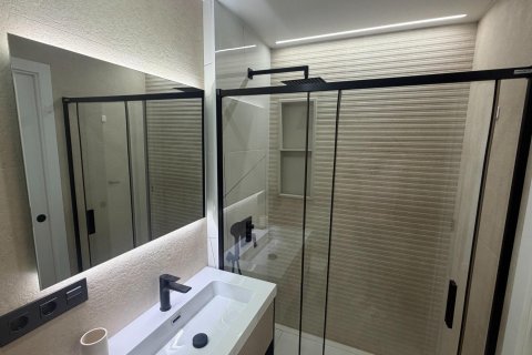 Huoneisto myytävänä Los Alcazares, Murcia, Espanja, 2 makuuhuonetta, 85 m2 No. 196057 - kuva 14