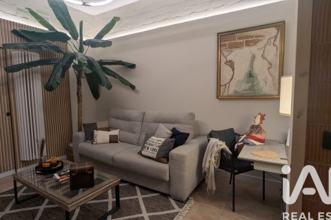 Apartment for sale in Villamediana de Iregua, La Rioja, Spain 2 bedrooms, 80 sq.m. No. 185928 - photo 28